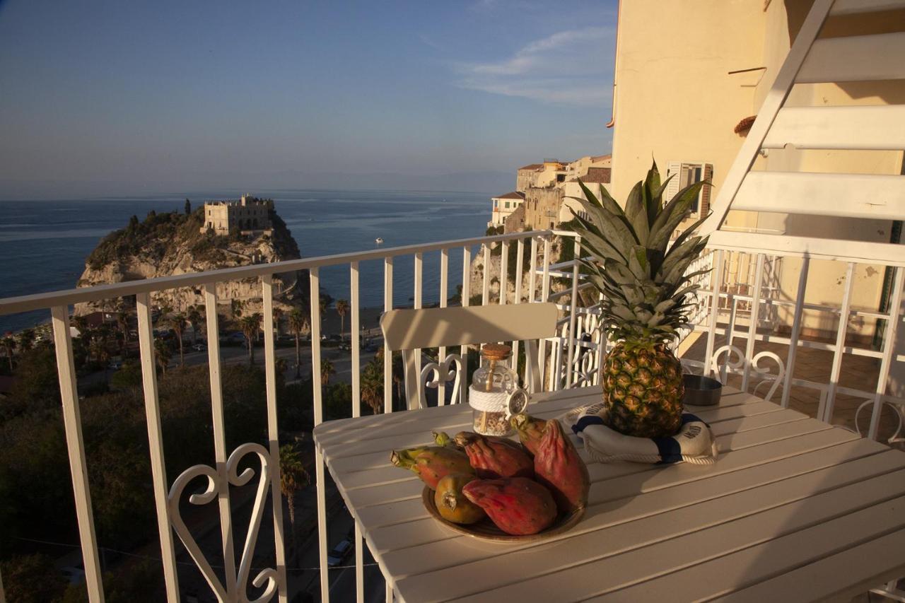 Le Tolde Del Corallone Aparthotel Tropea Exterior photo