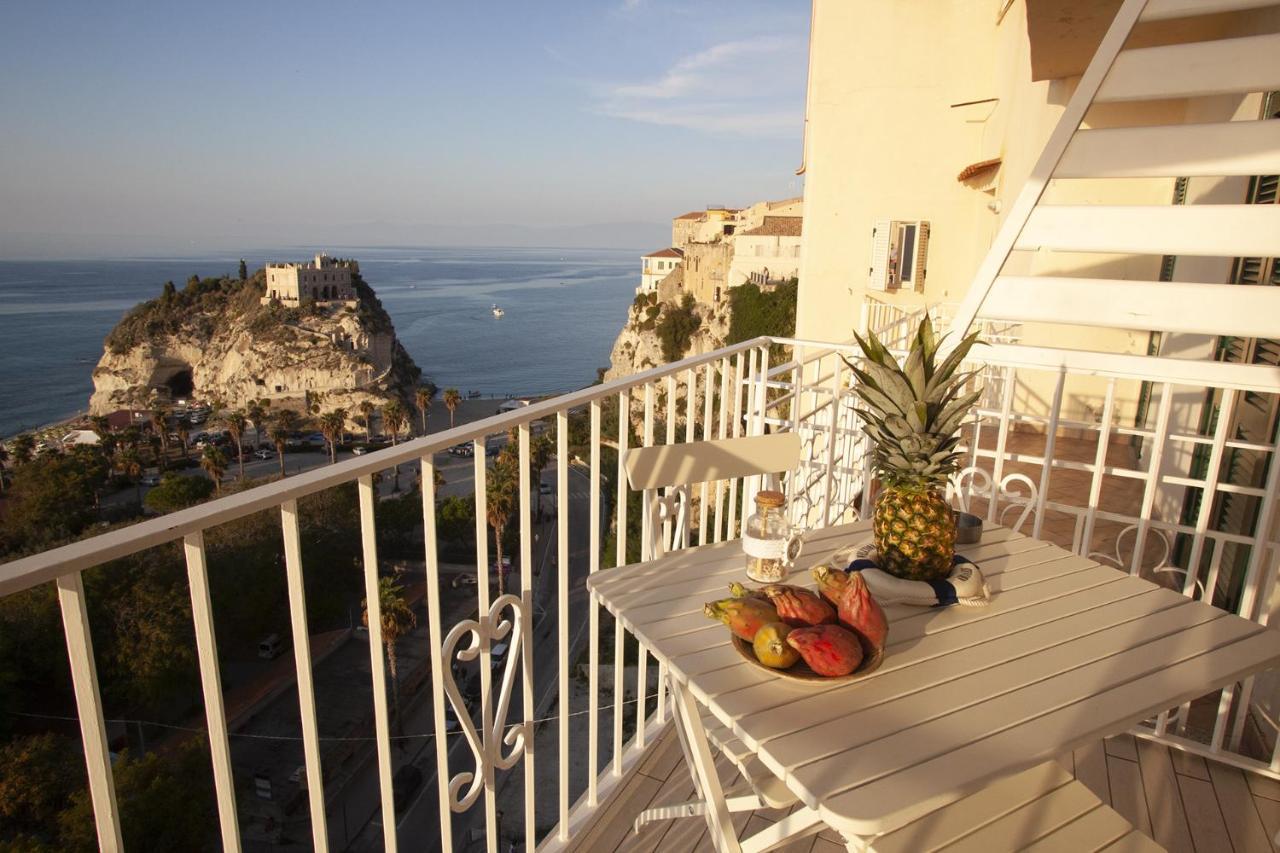 Le Tolde Del Corallone Aparthotel Tropea Exterior photo